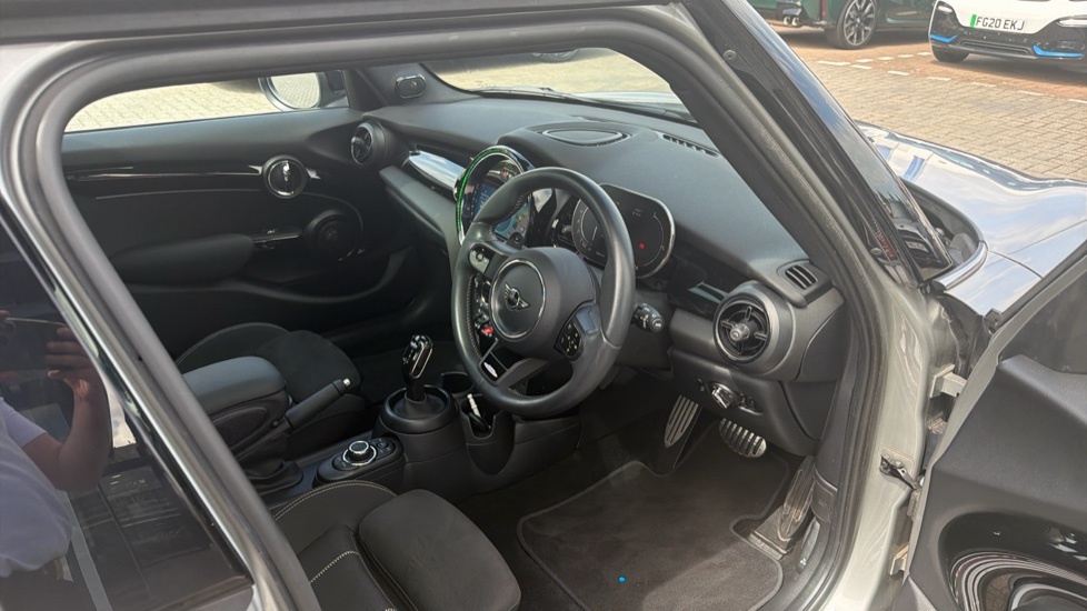 Mini Hatch Cooper S Sport YC73VNO Silver #6