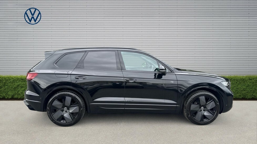 Volkswagen Touareg Final Edition Black #4