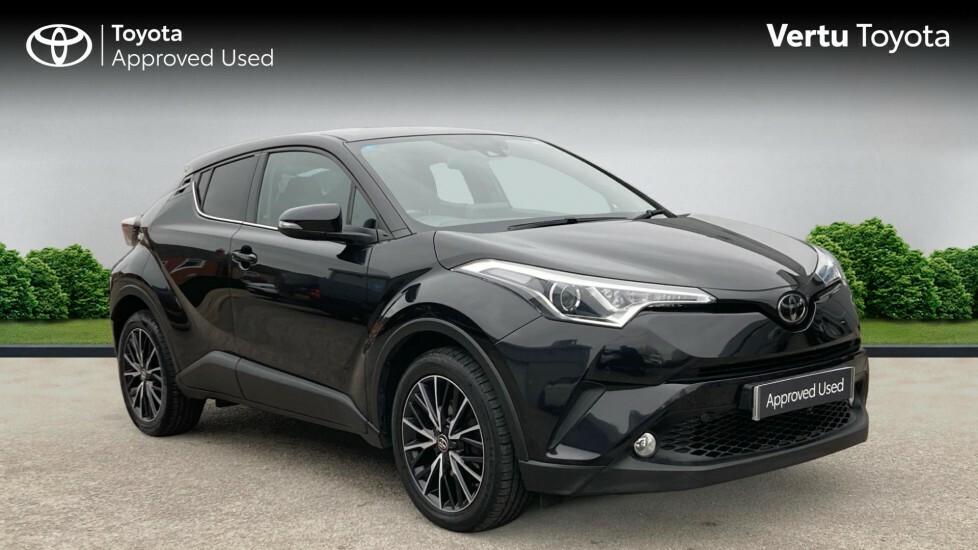 Toyota C-Hr Excel White