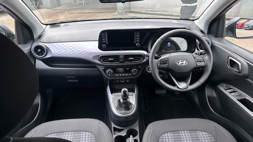 Hyundai I10 1.0 63 Advance Nav White #10