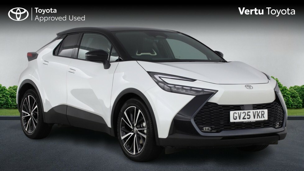 Toyota C-Hr Excel White