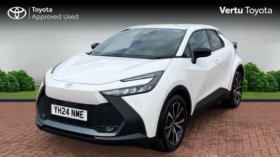 Toyota C-Hr Design White #3