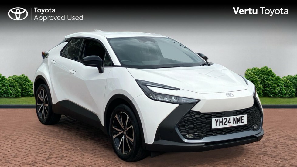 Toyota C-Hr Design White