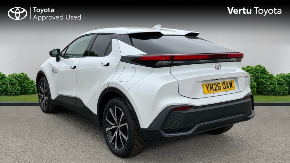 Toyota C-Hr Design White #4