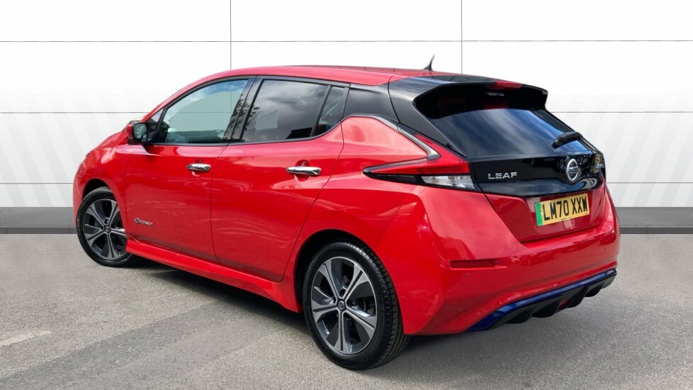 Nissan Leaf Tekna Red #2