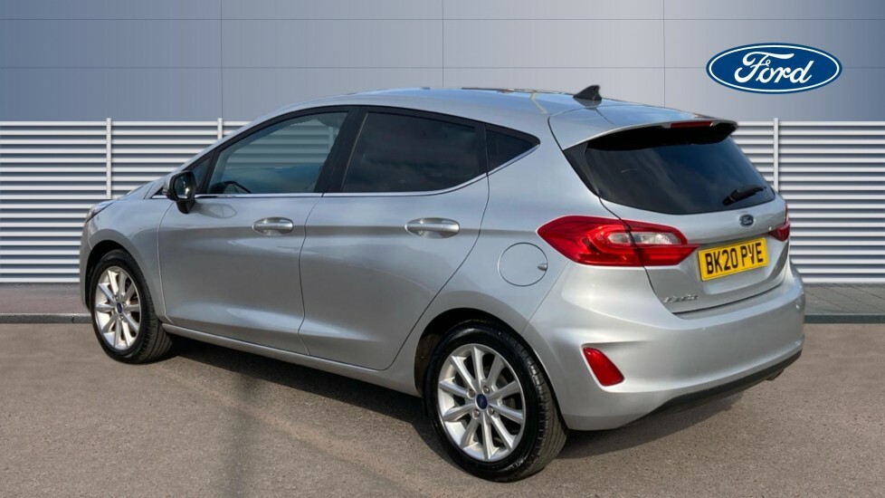 Ford Fiesta Titanium Silver #2