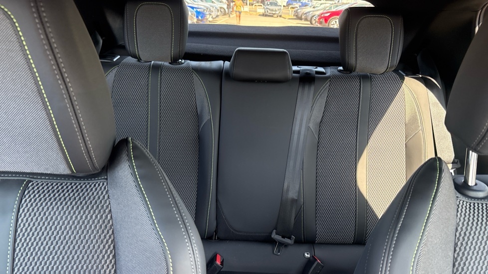 Peugeot e-208 100Kw E-style 50Kwh Black #15
