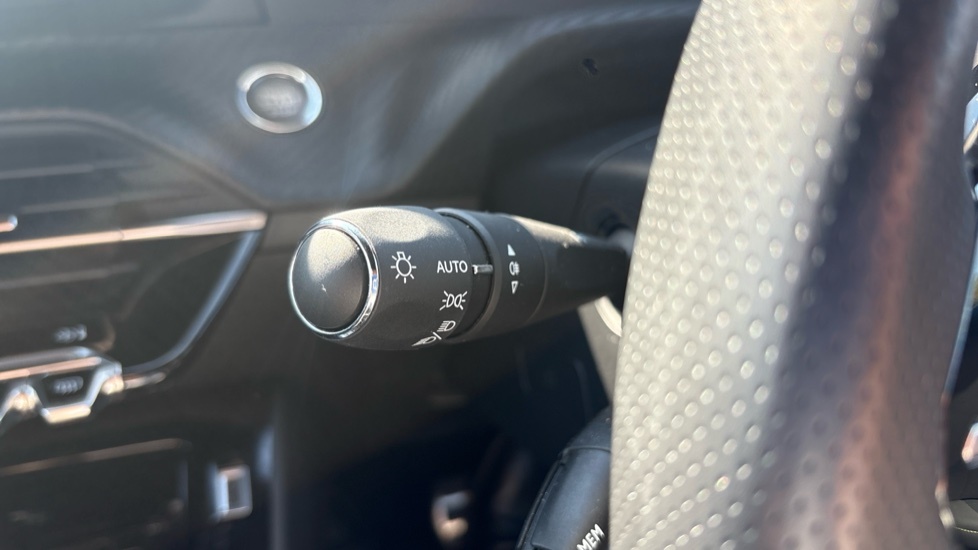 Peugeot e-208 100Kw E-style 50Kwh Black #39