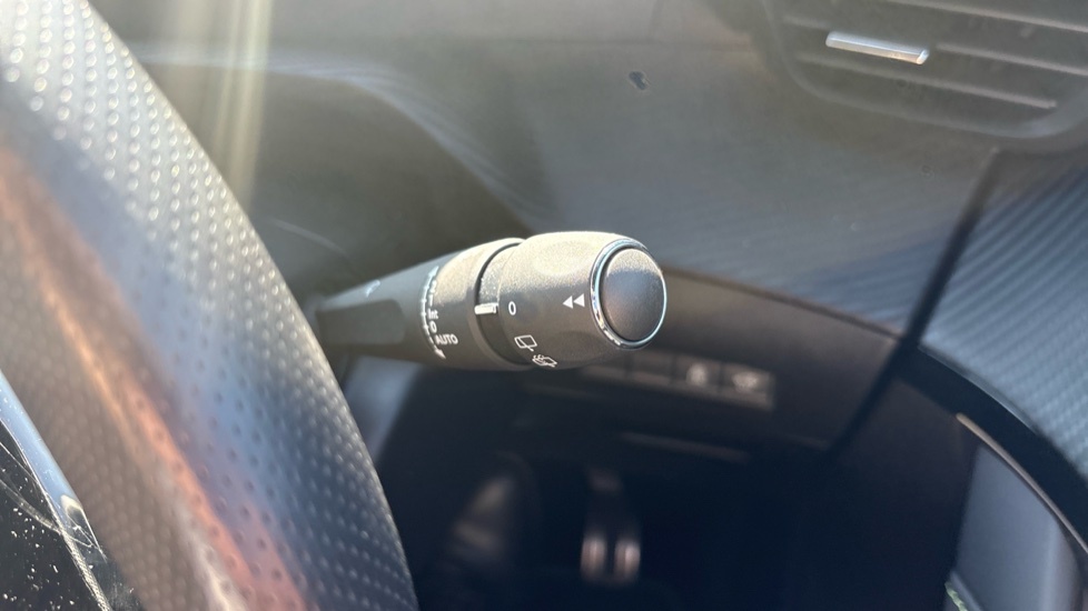 Peugeot e-208 100Kw E-style 50Kwh Black #40