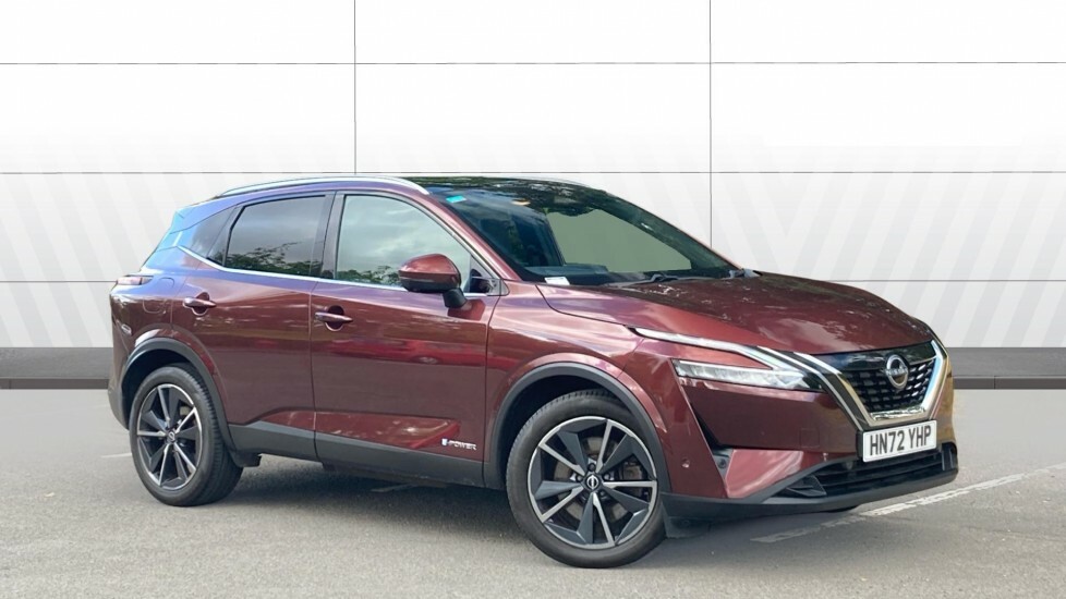 Nissan Qashqai Tekna Red