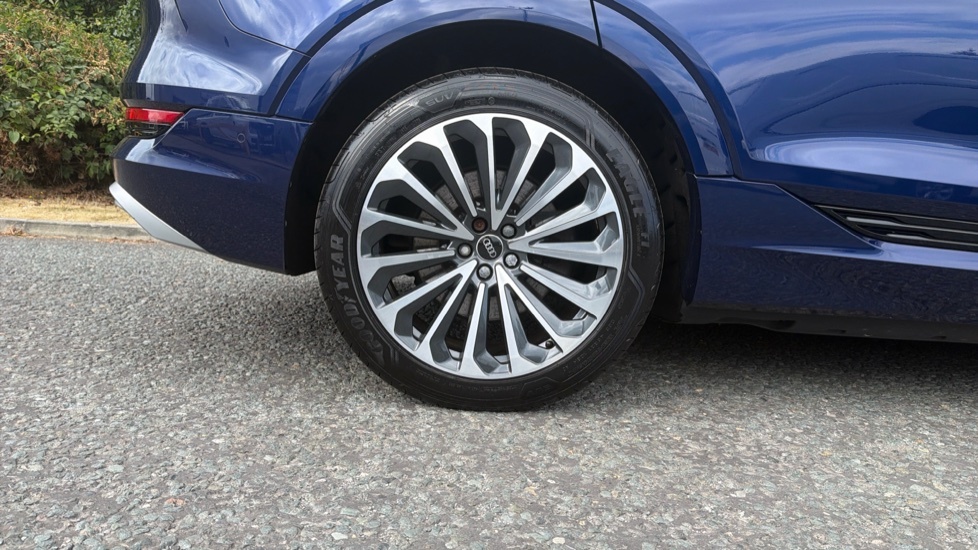 Audi E-Tron S S Line 50 Quattro 230,00 Kw Blue #7