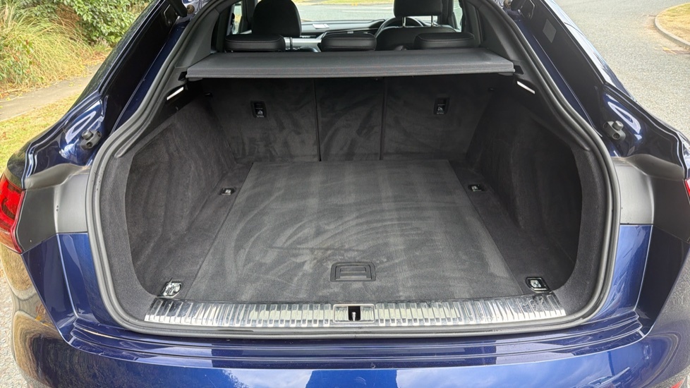 Audi E-Tron S S Line 50 Quattro 230,00 Kw Blue #4