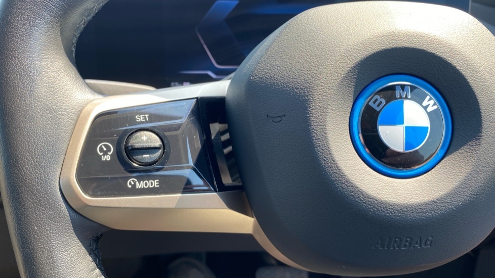 BMW iX Ix Xdrive40 M Sport Blue #17