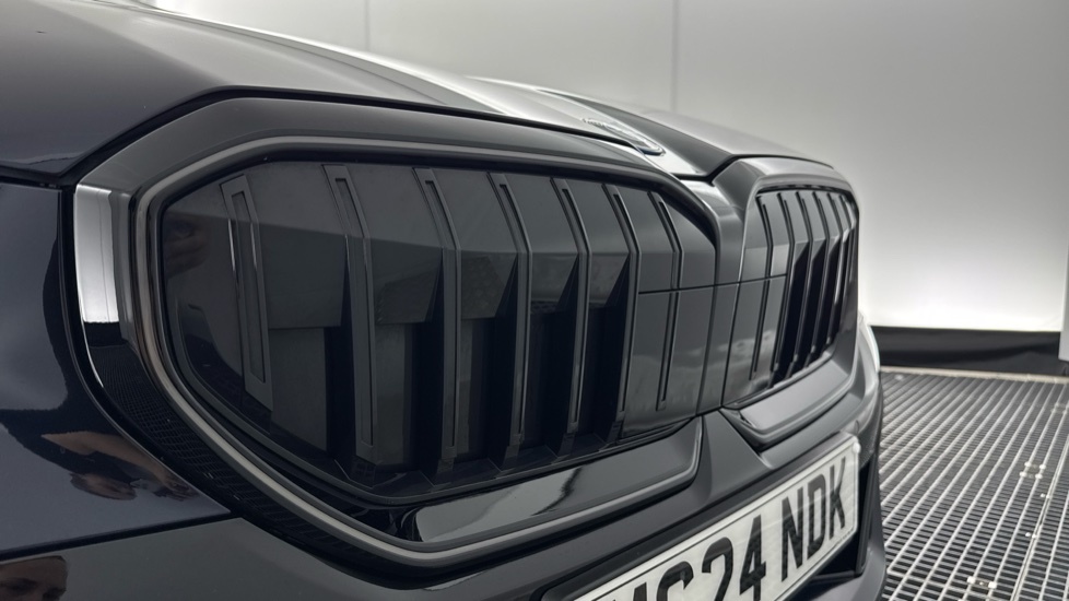 BMW 5 Series 530E M Sport Pro Pack Black #32