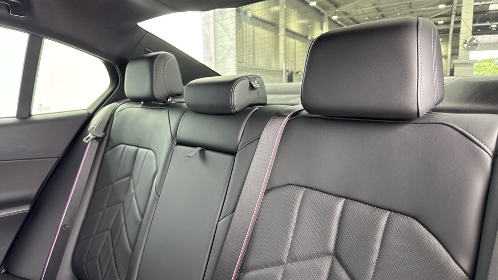 BMW 5 Series 530E M Sport Pro Pack Black #40