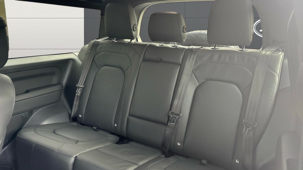 Land Rover Defender 90 X-dynamic Hse Grey #4