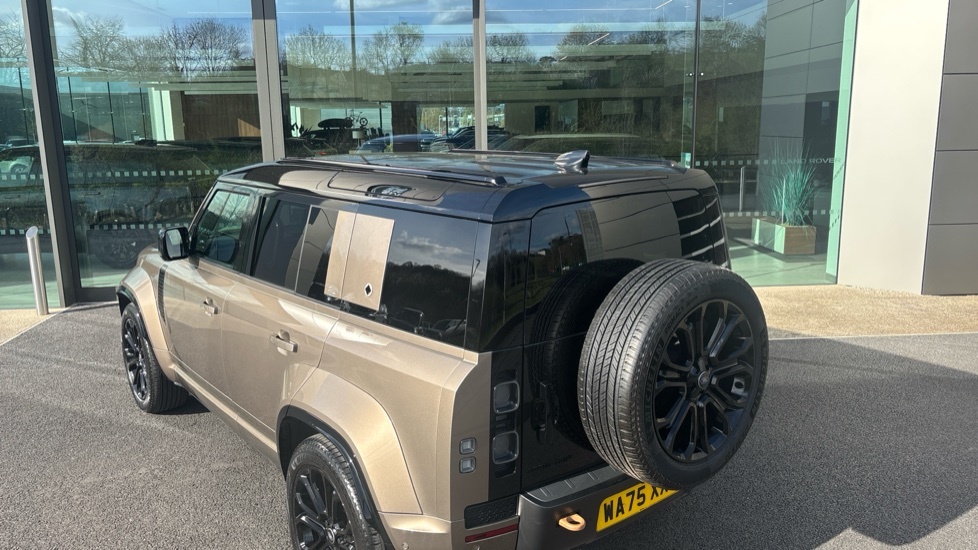 Land Rover Defender 110 3.0 D250 X-dynamic Hse 110 Blue #54