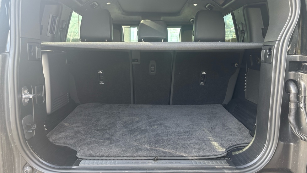 Land Rover Defender 110 3.0 D250 X-dynamic Hse 110 Blue #10