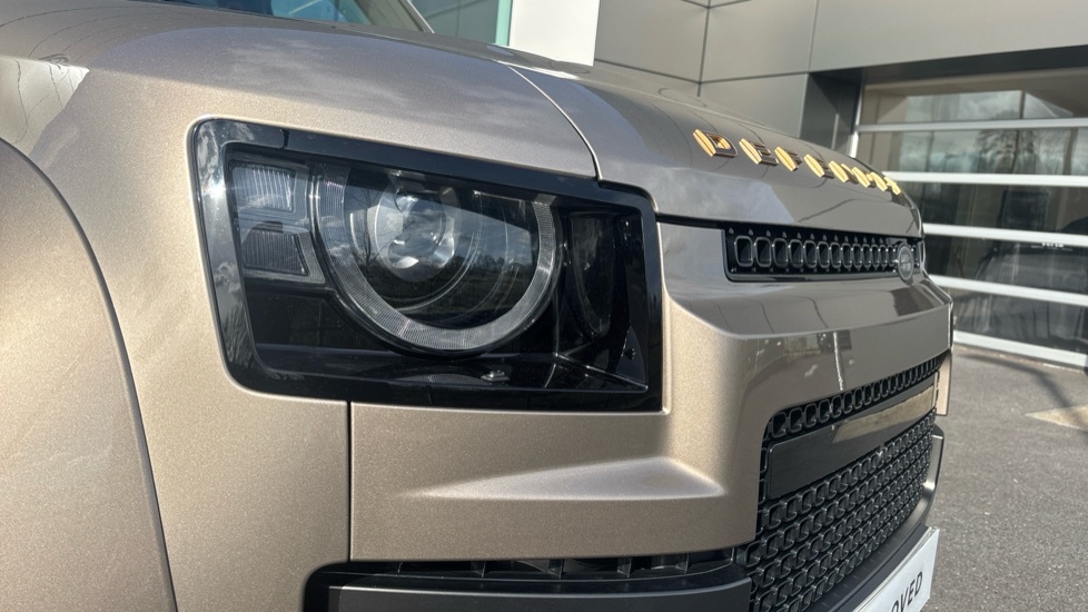 Land Rover Defender 110 3.0 D250 X-dynamic Hse 110 Blue #17