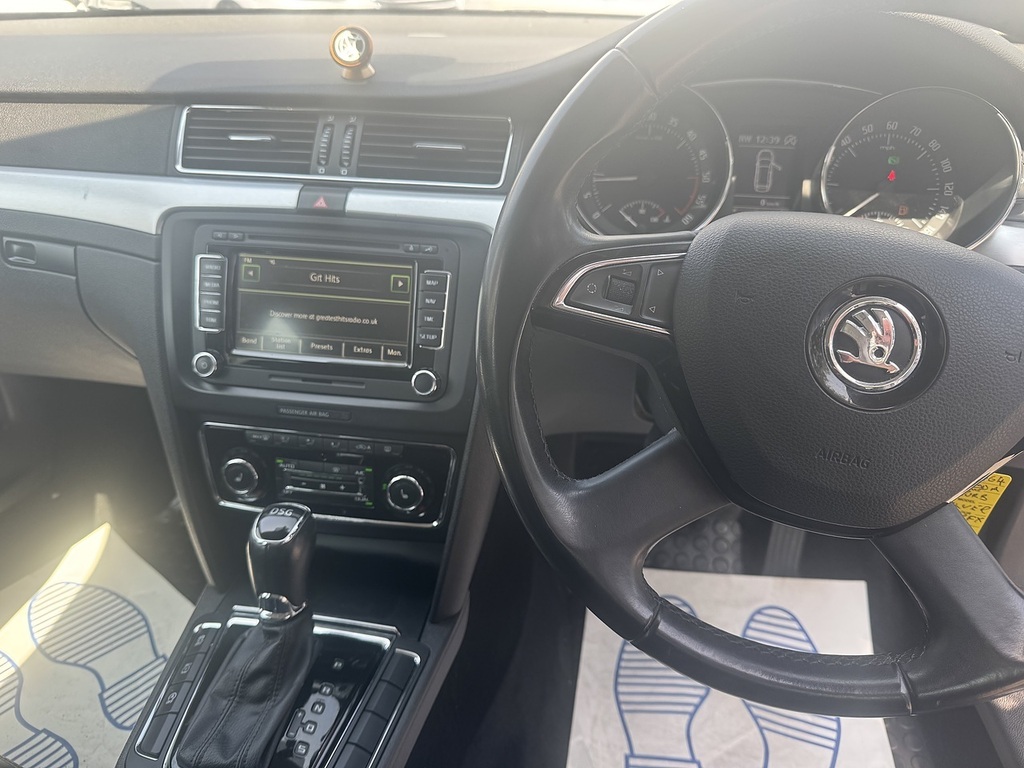 Skoda Superb 2.0 Tdi Elegance Estate Dsg Euro 5 Ss Grey #3