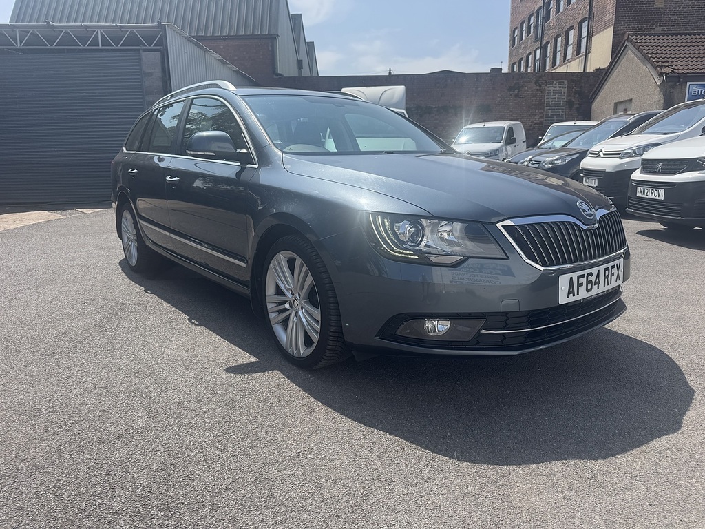 Skoda Superb 2.0 Tdi Elegance Estate Dsg Euro 5 Ss Grey