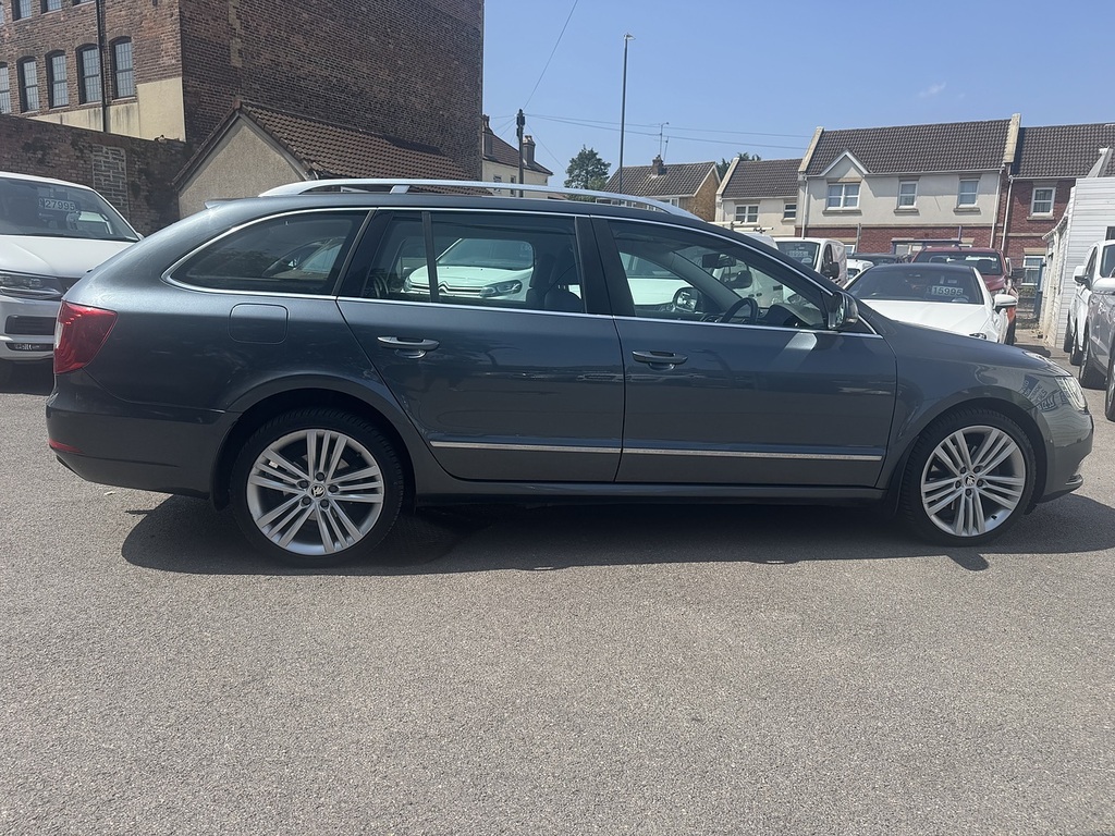 Skoda Superb 2.0 Tdi Elegance Estate Dsg Euro 5 Ss Grey #4