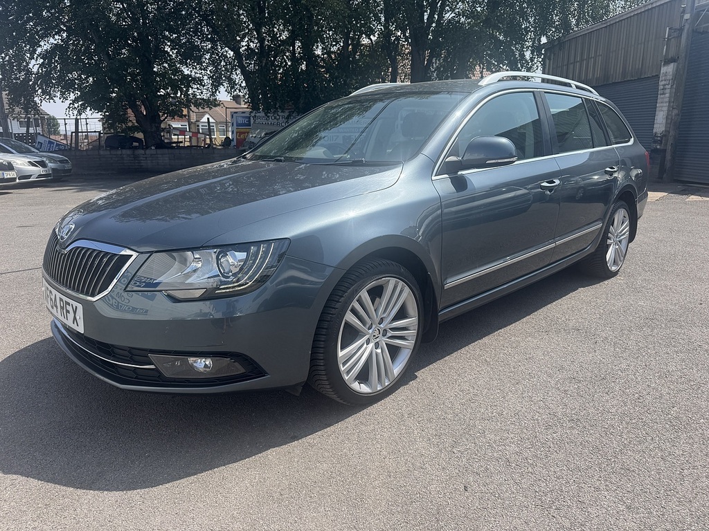 Skoda Superb 2.0 Tdi Elegance Estate Dsg Euro 5 Ss Grey #2