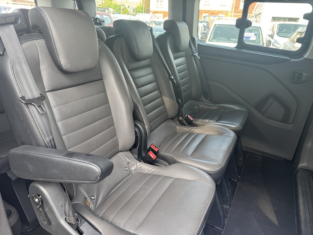 Ford Tourneo Custom Custom 2.0 310 Ecoblue Titanium Minibus Double Cab Blue #8