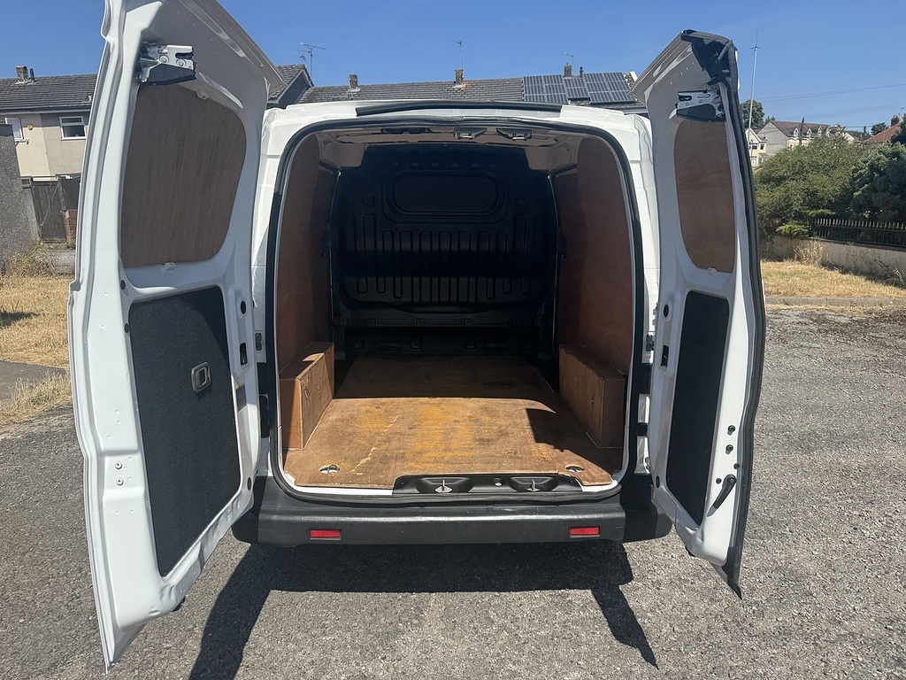 Nissan NV200 1.5 Dci Acenta Panel Van 6Dr Swb Eur White #6
