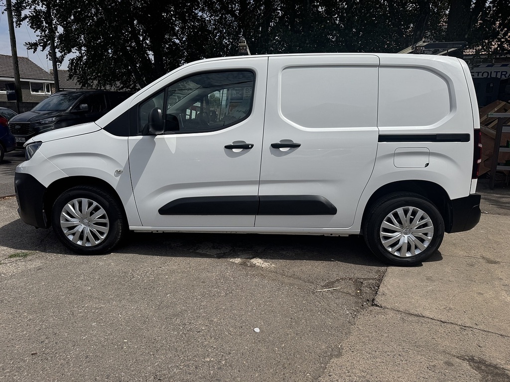 Peugeot Partner Grey #14