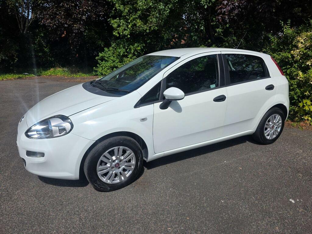Fiat Punto Hatchback 1.2 Pop Euro 6 201565 White #4