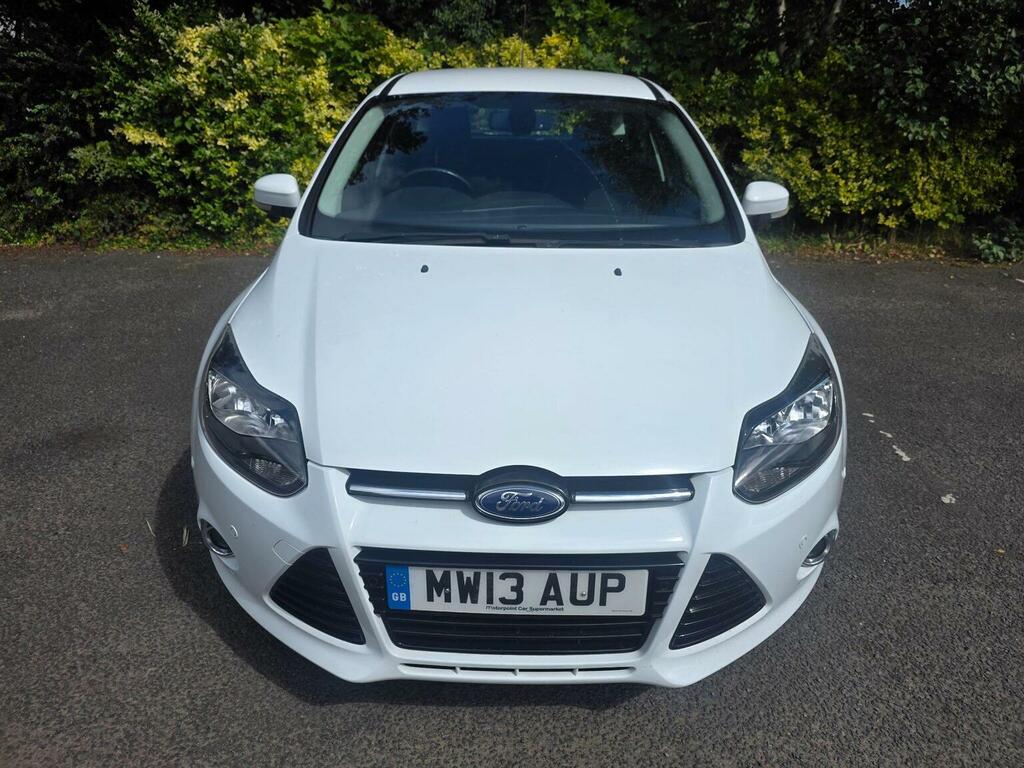 Ford Focus Hatchback 1.0T Ecoboost Titanium Euro 5 Ss MW13AUP White #2