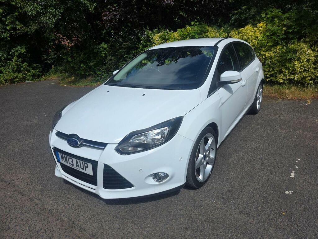 Ford Focus Hatchback 1.0T Ecoboost Titanium Euro 5 Ss MW13AUP White #3