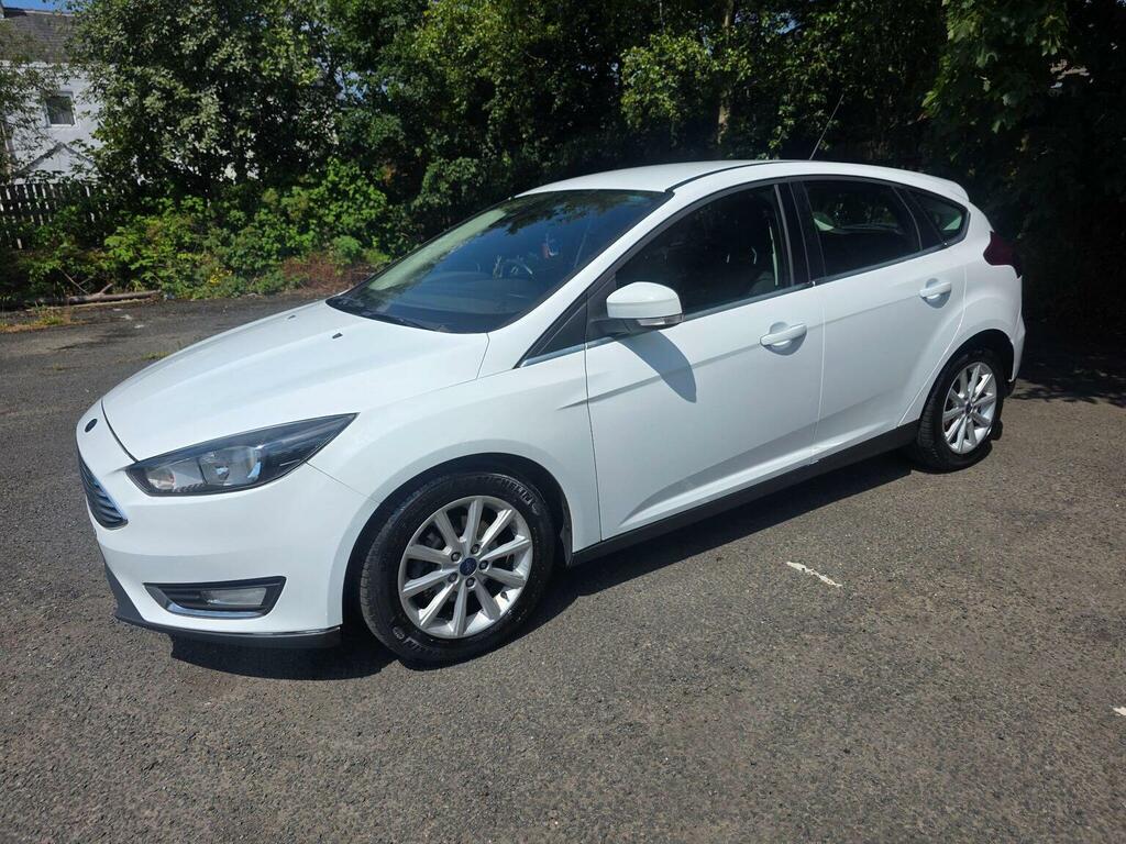 Ford Focus Hatchback 1.5 Tdci Titanium Euro 6 Ss 2015 MT15GEU White #4