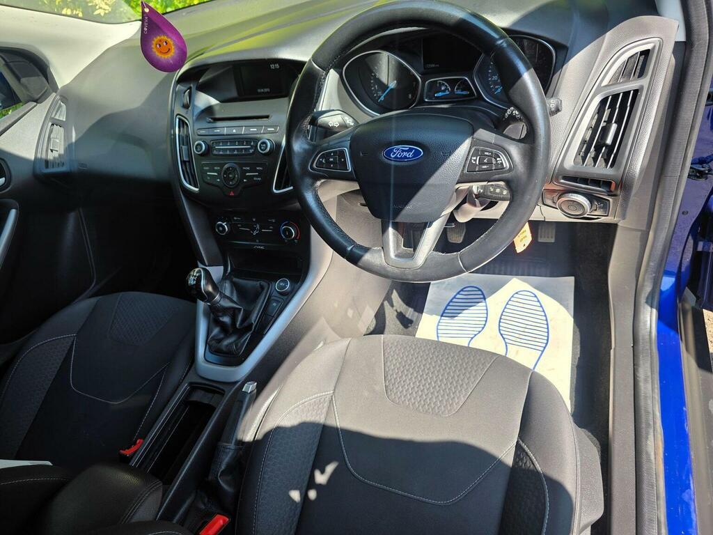 Ford Focus Black #7