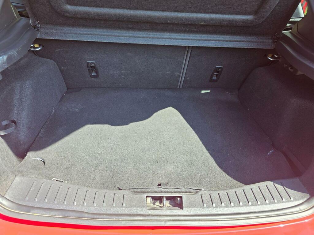 Ford Focus Focus Zetec Black #10