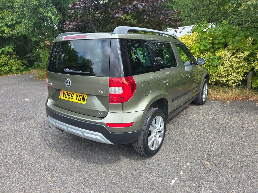 Skoda Yeti Se Green #7