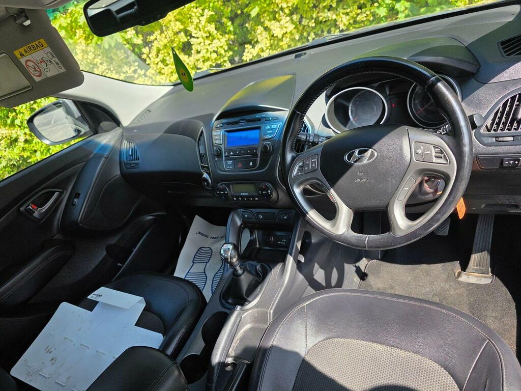 Hyundai Ix35 Crdi Premium Blue Drive Black #9