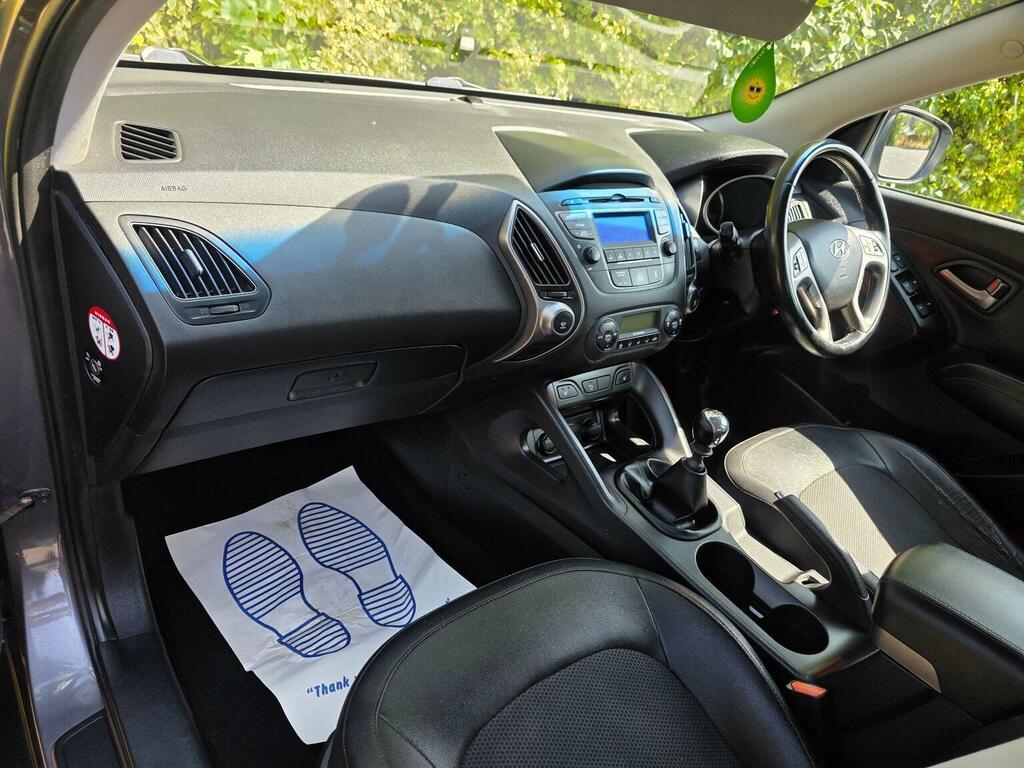 Hyundai Ix35 Crdi Premium Blue Drive Black #12