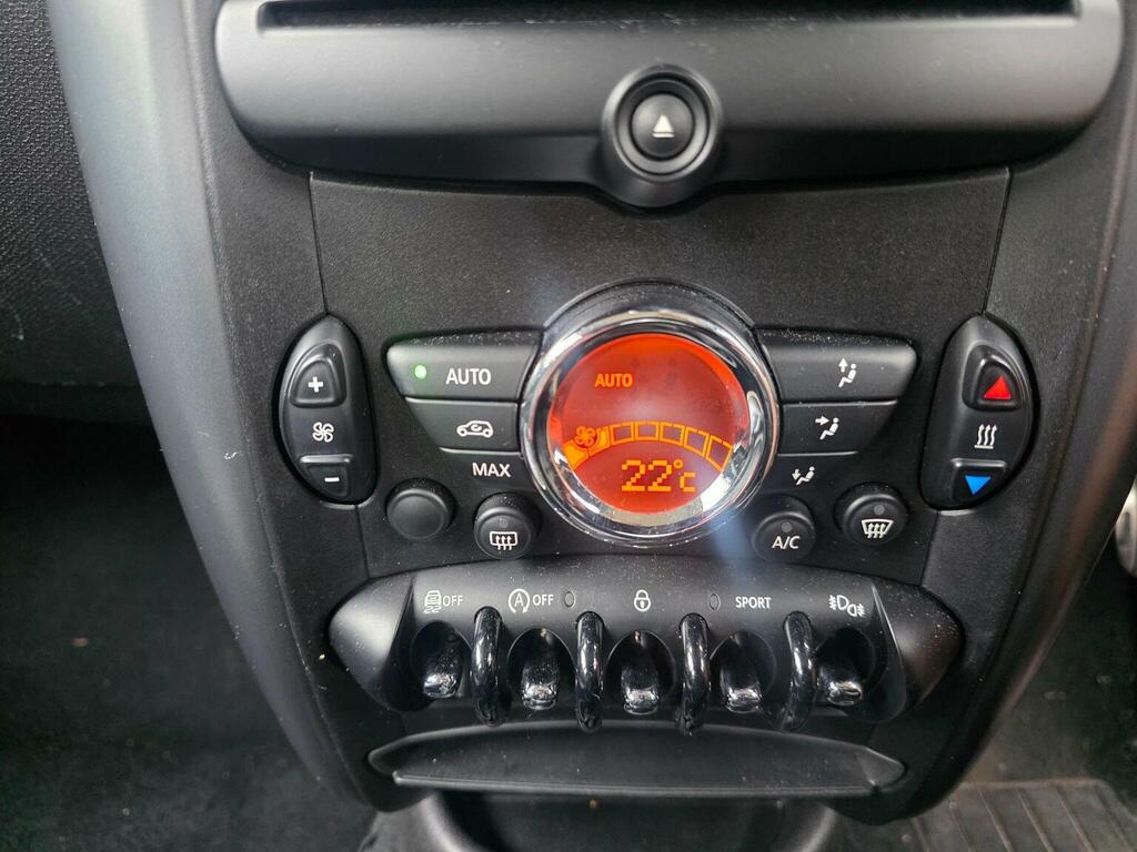 Mini Countryman 1.6 Cooper D All4 112 Bhp Red #10