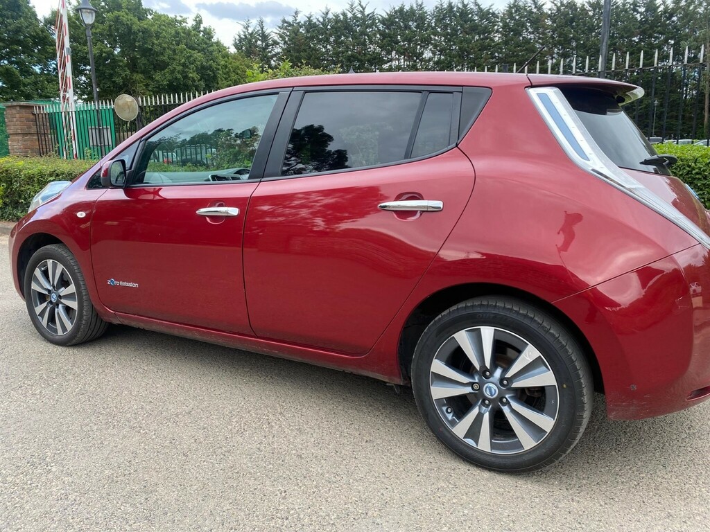 Nissan Leaf 24Kwh Tekna Red #4