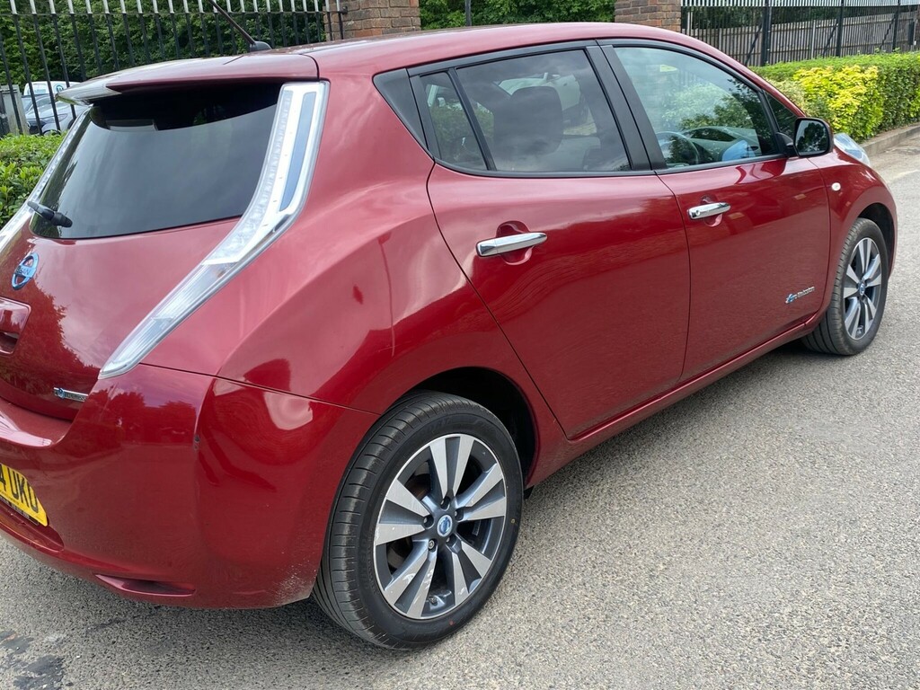 Nissan Leaf 24Kwh Tekna Red #6
