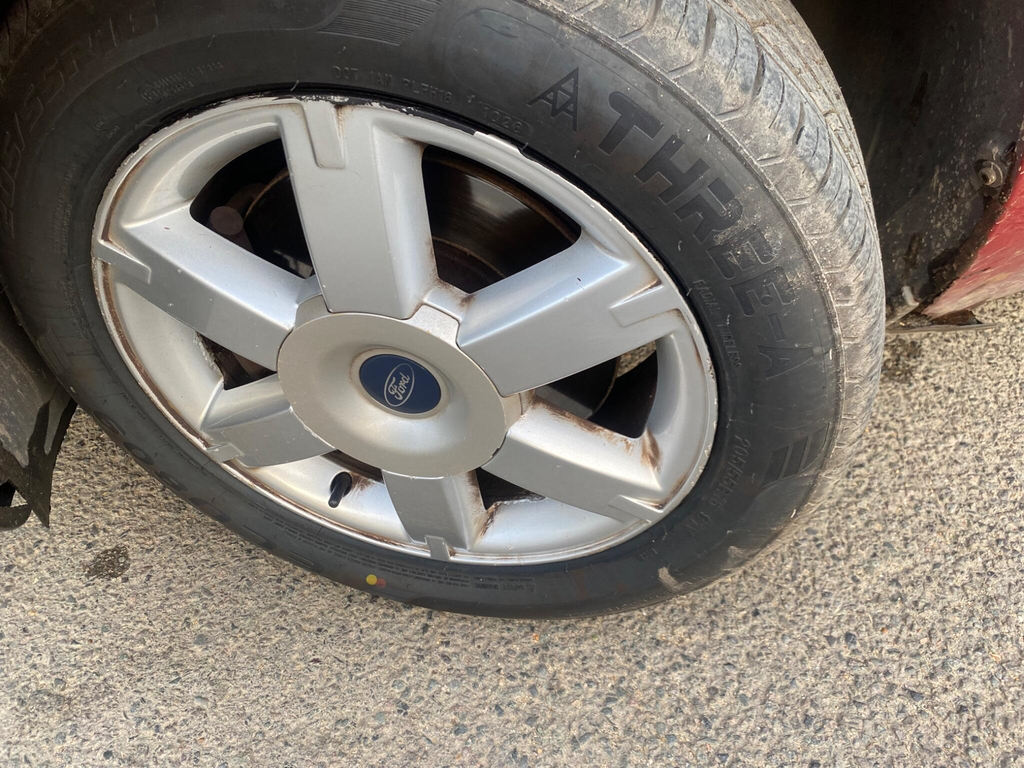 Ford Focus 1.8 Tdci LX #6