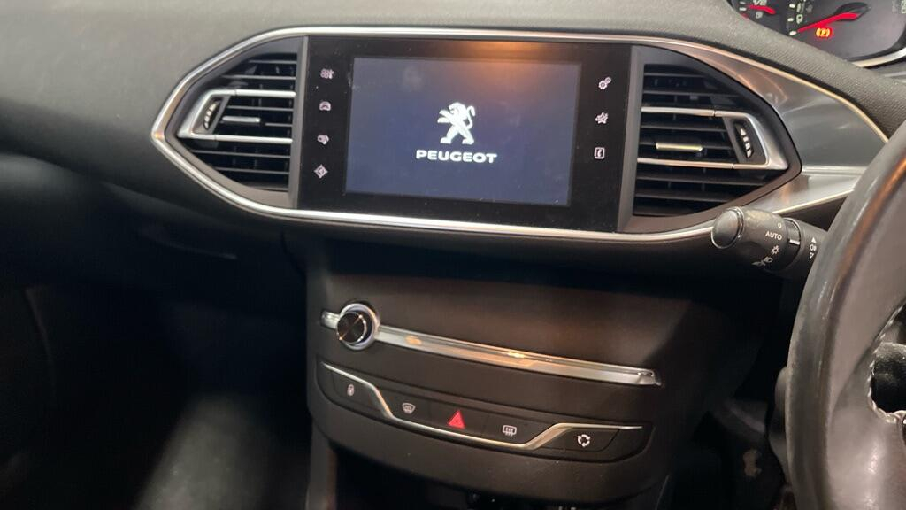 Peugeot 308 Hatchback 1.2 E-thp Puretech Active Euro 6 Ss 5 Silver #11