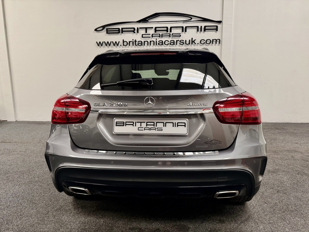 Mercedes-Benz GLA Class 2.1 Gla 220 D 4Matic Amg Line Premium Grey #4