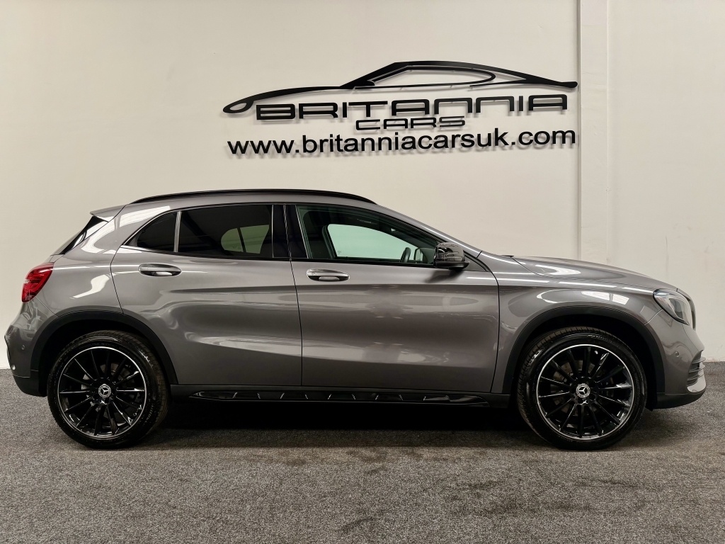 Mercedes-Benz GLA Class 2.1 Gla 220 D 4Matic Amg Line Premium Grey #2