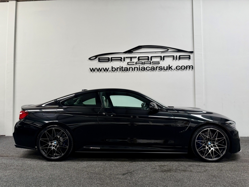 BMW 4 Series 3.0 M4 Competition Black #2