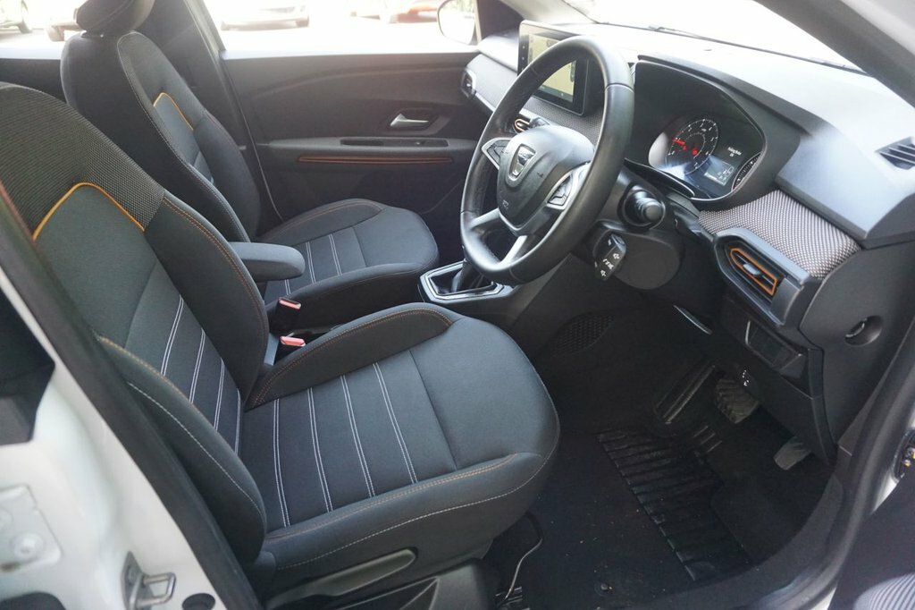 Dacia Sandero Stepway 1L Prestige White #4