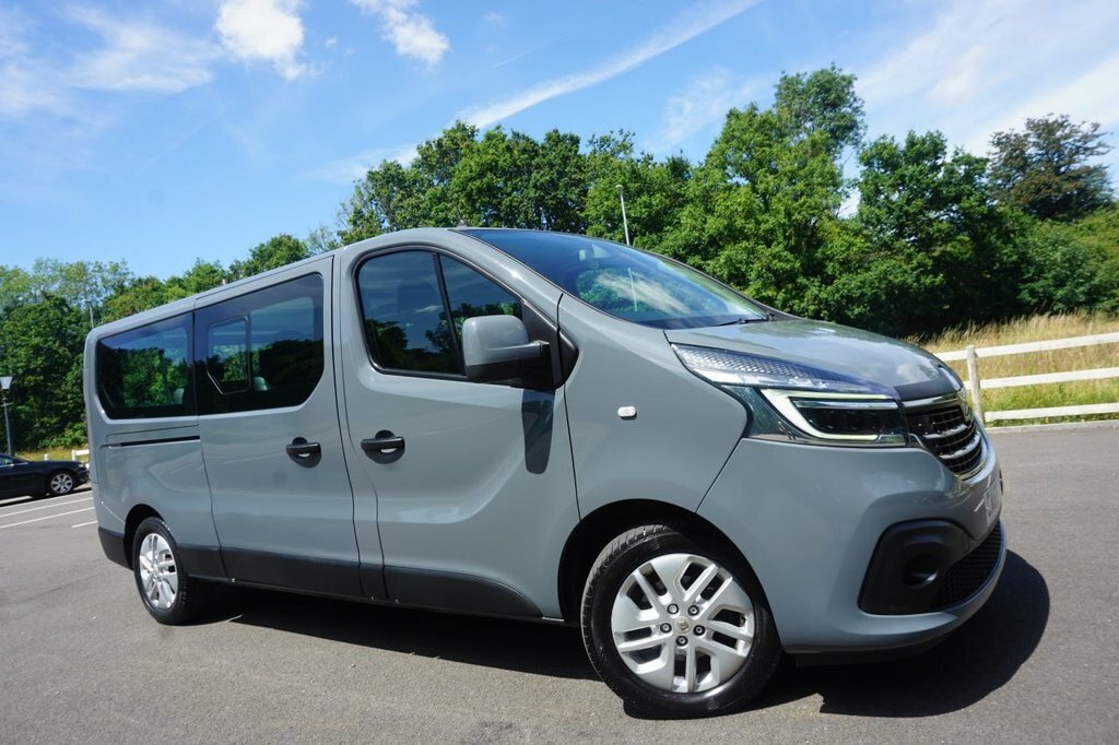 Renault Trafic 2L Sport Nav Grey #2