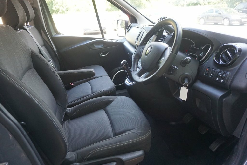 Renault Trafic 2L Sport Nav Grey #5
